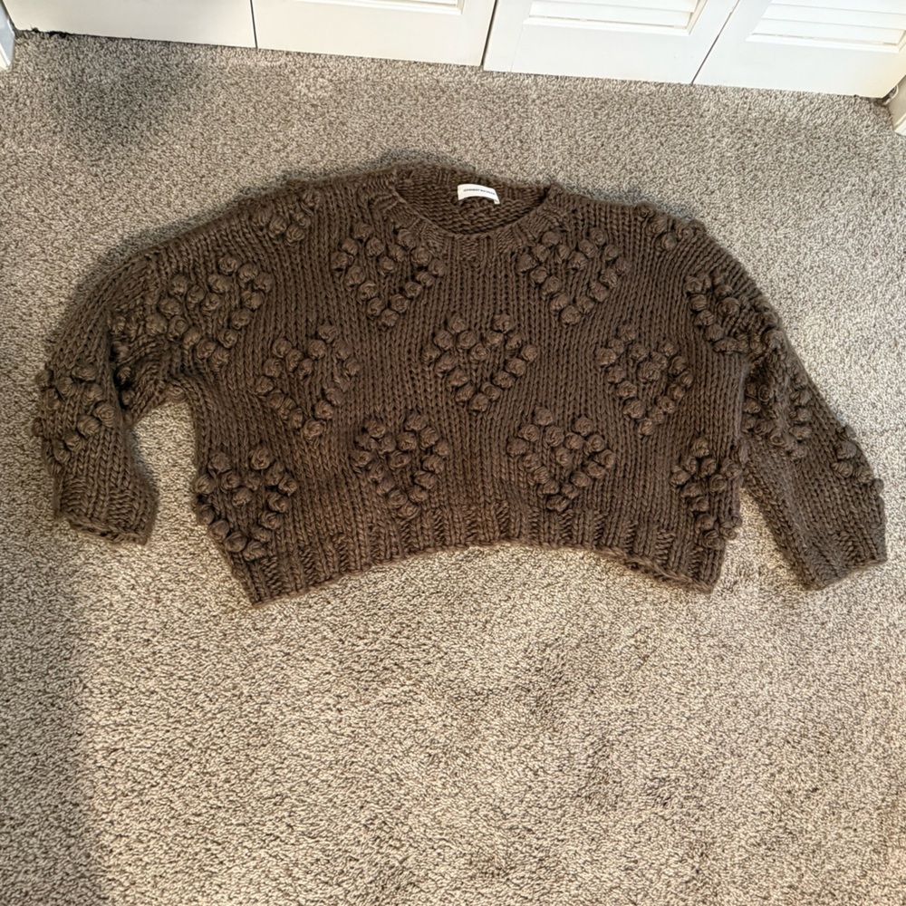 Goodnight Macaroon 'Fia' Pom Pom Chunky Knit Sweater size: o/s color:brown